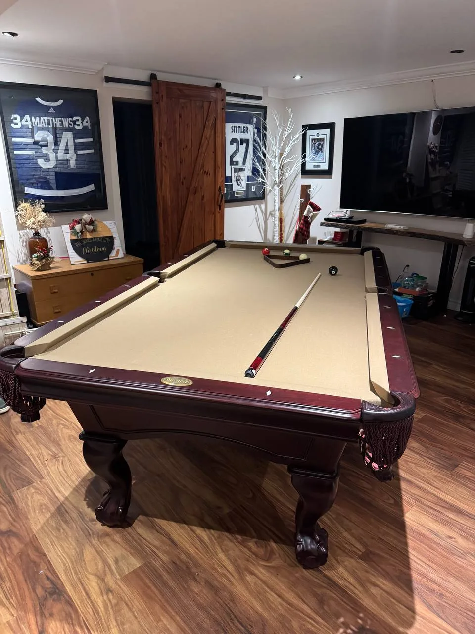 Billiard table moving service